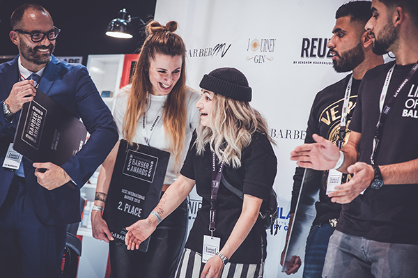 Tsvetelina Gergova Aus Bulgarien Ist Die Gewinnerin Der International Barber Awards 18 Friseur Com